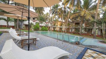 Piscina a l'aire lliure