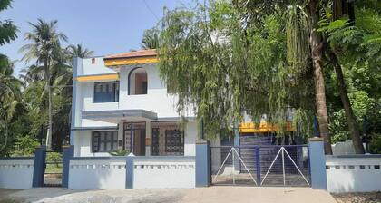 3-bedroom villa in Chidambaram with AC, WiFi. Enjoy stay in natural Garden.
