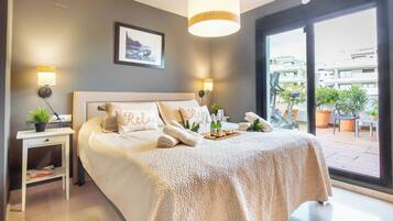 Family Penthouse, Multiple Bedrooms, 2 Bathrooms (Luxury Cala Blanca Walking To Beach) | 3 bedrooms, laptop workspace, iron/ironing board, free WiFi