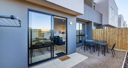 Surfcoast Stunner Brand New Townhouse