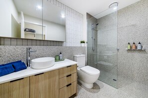Hair dryer, towels - Surfcoast Stunner Brand New Townhouse (Mount Duneed)