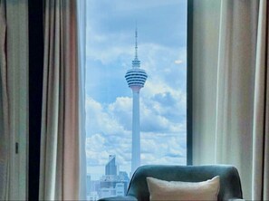 Iron/ironing board, free WiFi - Tropicana The Residence by KLCC (Kuala Lumpur)