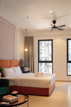 Desk, iron/ironing board, free WiFi