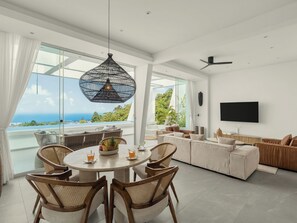Villa, Meerblick | Wohnbereich