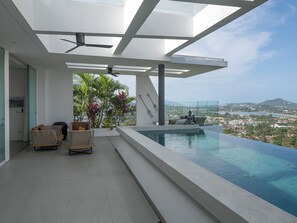 Alberca al aire libre 