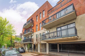 Front of property - HB apartments Mikheil Bukhaidze (Tbilisi)