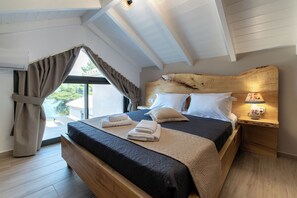 3 bedrooms, iron/ironing board, travel cot, WiFi - Seaside Suite 4 -Modern & Comfort (Episkopos)