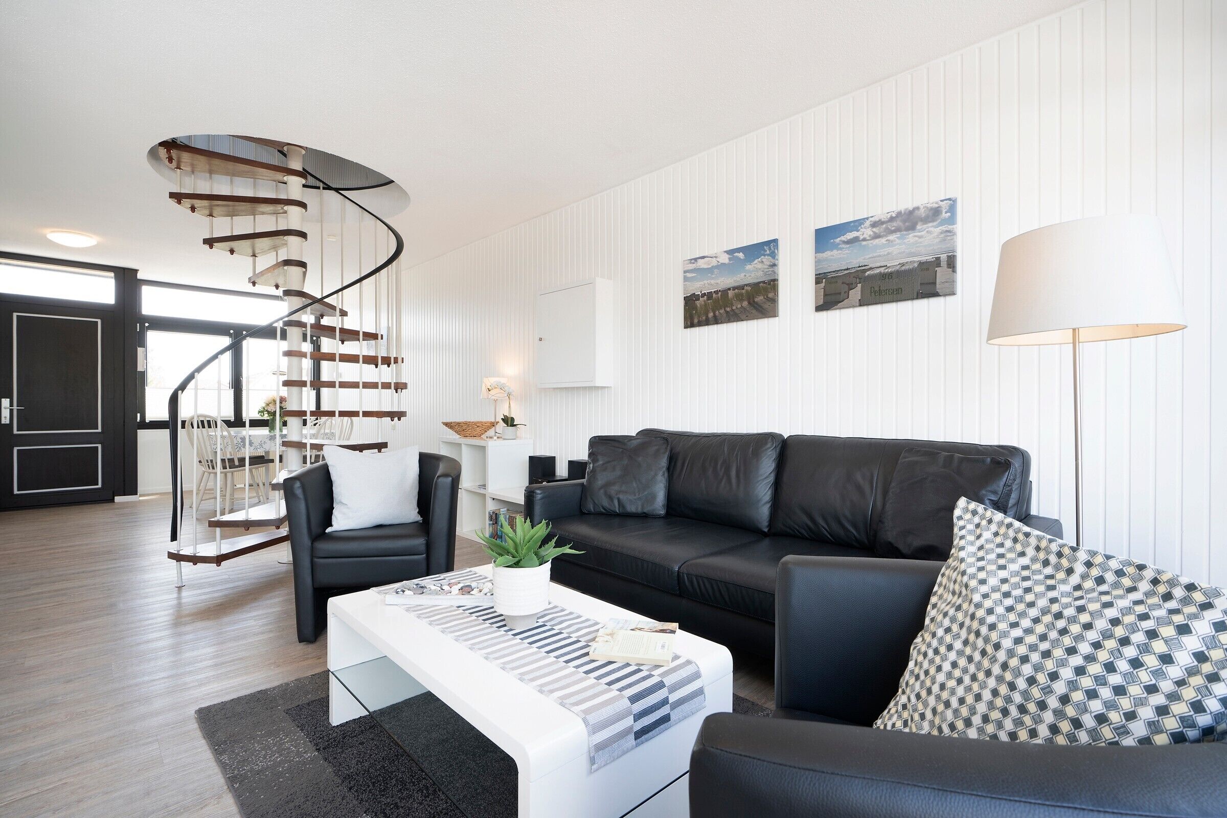 Télévision, chaîne hi-fi