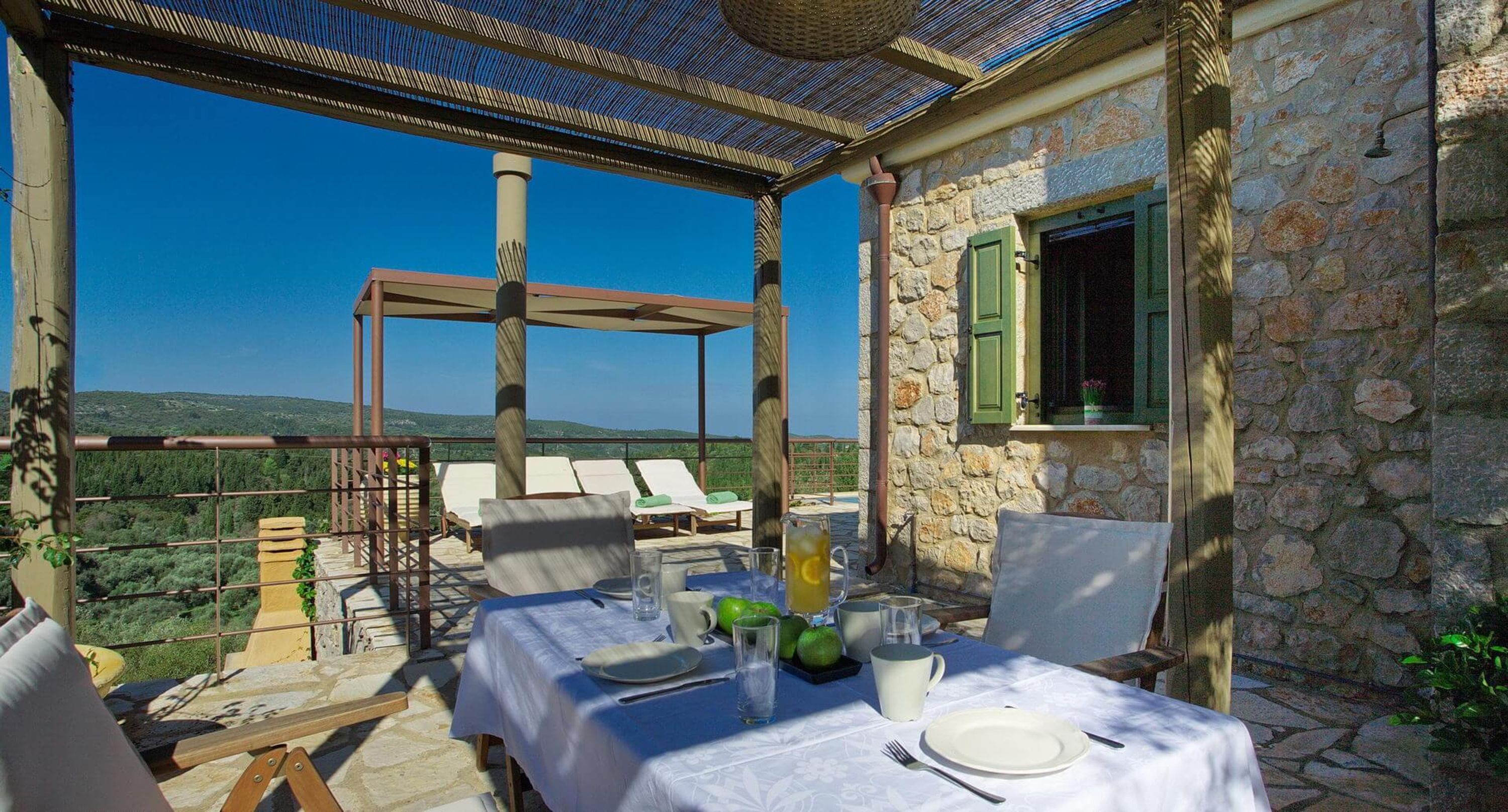 Villa, Smoking | 9 bedrooms, soundproofing