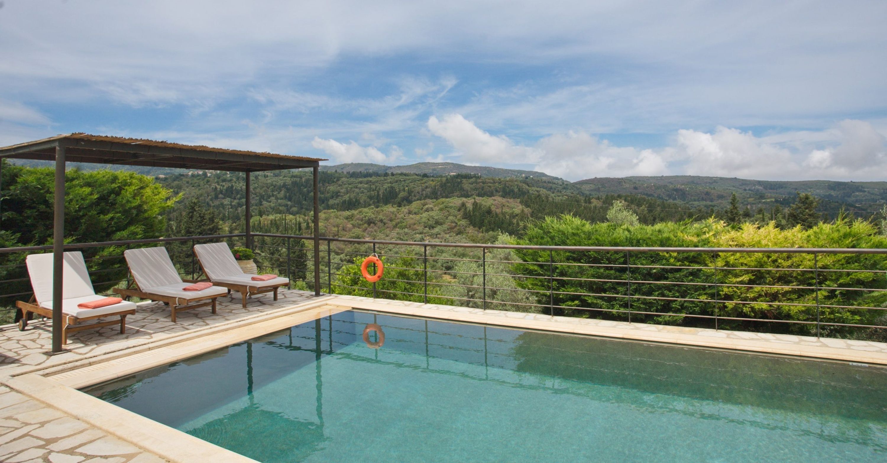 Villa, Smoking | 9 bedrooms, soundproofing