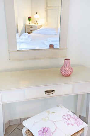 Villa, fumeurs | 9 chambres, chambres insonorisées