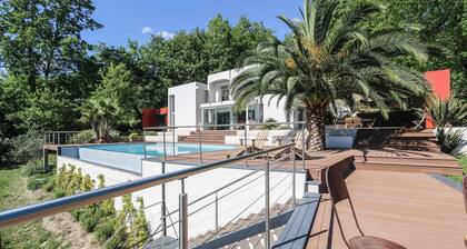 Maison californienne avec piscine proche de Nice