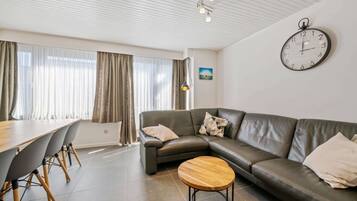 Apartment | Living room