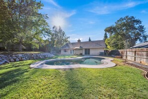 Pool - Summer Retreat | Best Pool by Mary Lake +EV Charge (Redding)