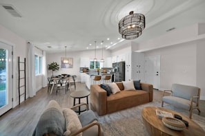 TV, fireplace, books, printers - Summer Retreat | Best Pool by Mary Lake +EV Charge (Redding)