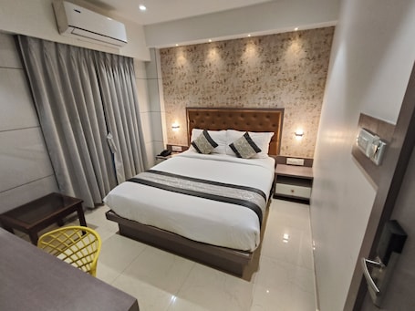 Deluxe Double Room. hotel pearl residency