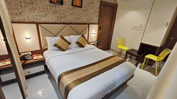 Quarto casal superluxo | 1 quarto, roupas de cama antialérgicas, edredons de pluma