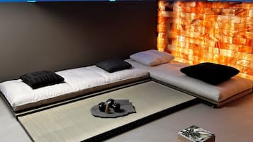 1 chambre, coffres-forts dans les chambres, bureau