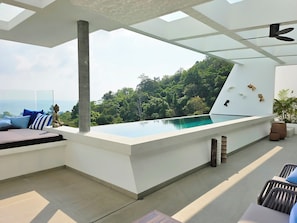 Piscine extérieure