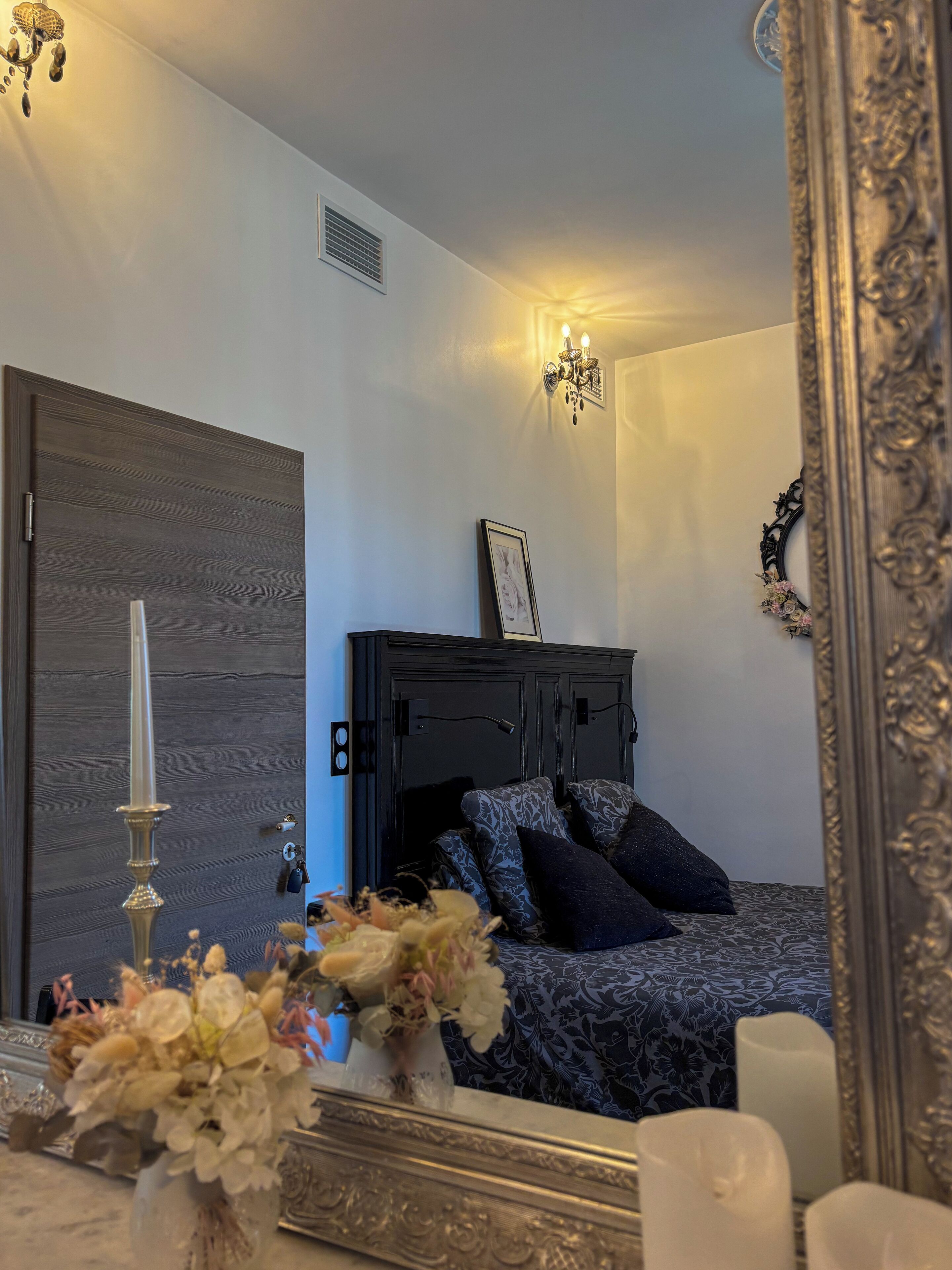 تجهيزات دش، مجففات شعر، مناشف، صابون