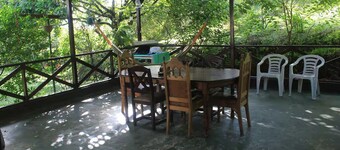 Tayutic Hummingbird Cabins #02