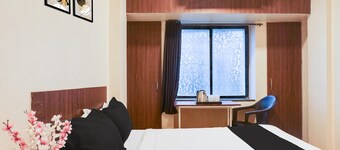 Super Hotel O Jadhav Nagar