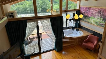 Habitación triple Premium | 1 habitación y wifi gratis