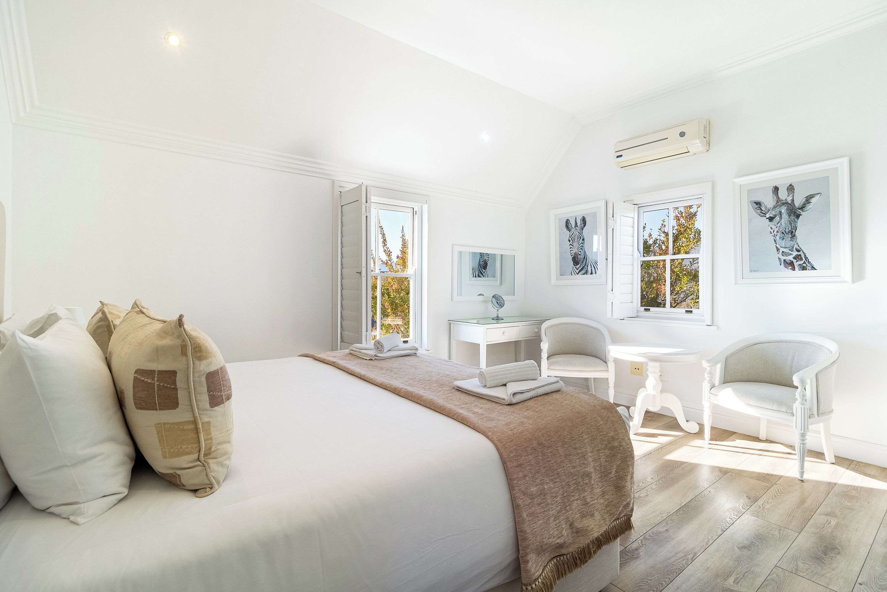 Economy House | In-room safe, individually decorated, individually furnished