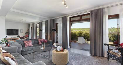Winelands Golf Lodges 1