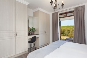 4 chambres, coffres-forts dans les chambres, bureau, Wi-Fi gratuit