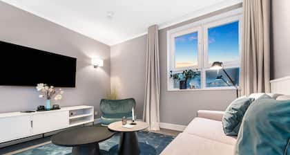 Dive in and unwind - right in the center of SPO