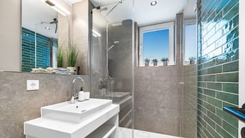 Dusche, Haartrockner