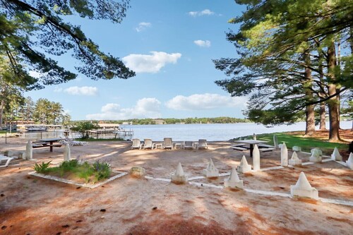 Lake Life at Island Pointe