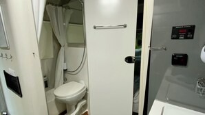 Bathroom - Iconic Airstream River Glamping (Belton)
