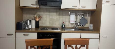 Microondas, horno y parrilla de estufa