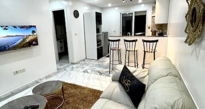 Cozy 1BR Retreat, Steps to Sand