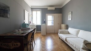 Apartment (1 Bedroom) | Interior - Italianway Easy - Rosmini 13 B (Milan)