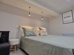 1 bedroom, iron/ironing board, WiFi, bed sheets - Amury Loft (Milazzo)