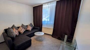 Apartemen, 1 kamar tidur | Ruang keluarga