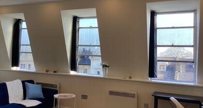 Norwich City centre flat perfect for business travel, contractors or holidays