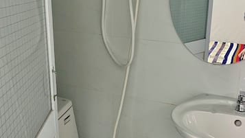 Comfort Double Room Single Use, 1 Large Twin Bed, Garden View, Lakeside | Free WiFi