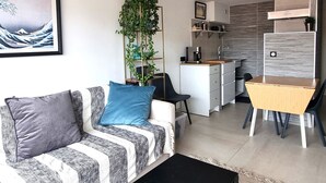 Living area - T2 Apartment with Terrace in Port-Vendres Center (Port-Vendres)