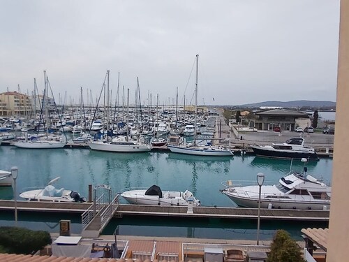 Cozy apartment with port view - 4 guests