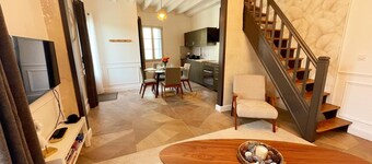 Charming cottage in Langeais with terrace and wifi for 4 people