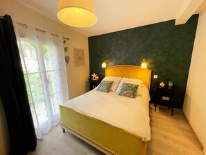 2 bedrooms, free WiFi - Charming cottage in Langeais with terrace and wifi for 4 people (Langeais)