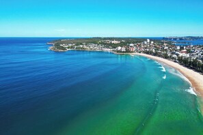 Beach nearby - Marvelous Manly Home moments from the Beach - NEW (Manly)