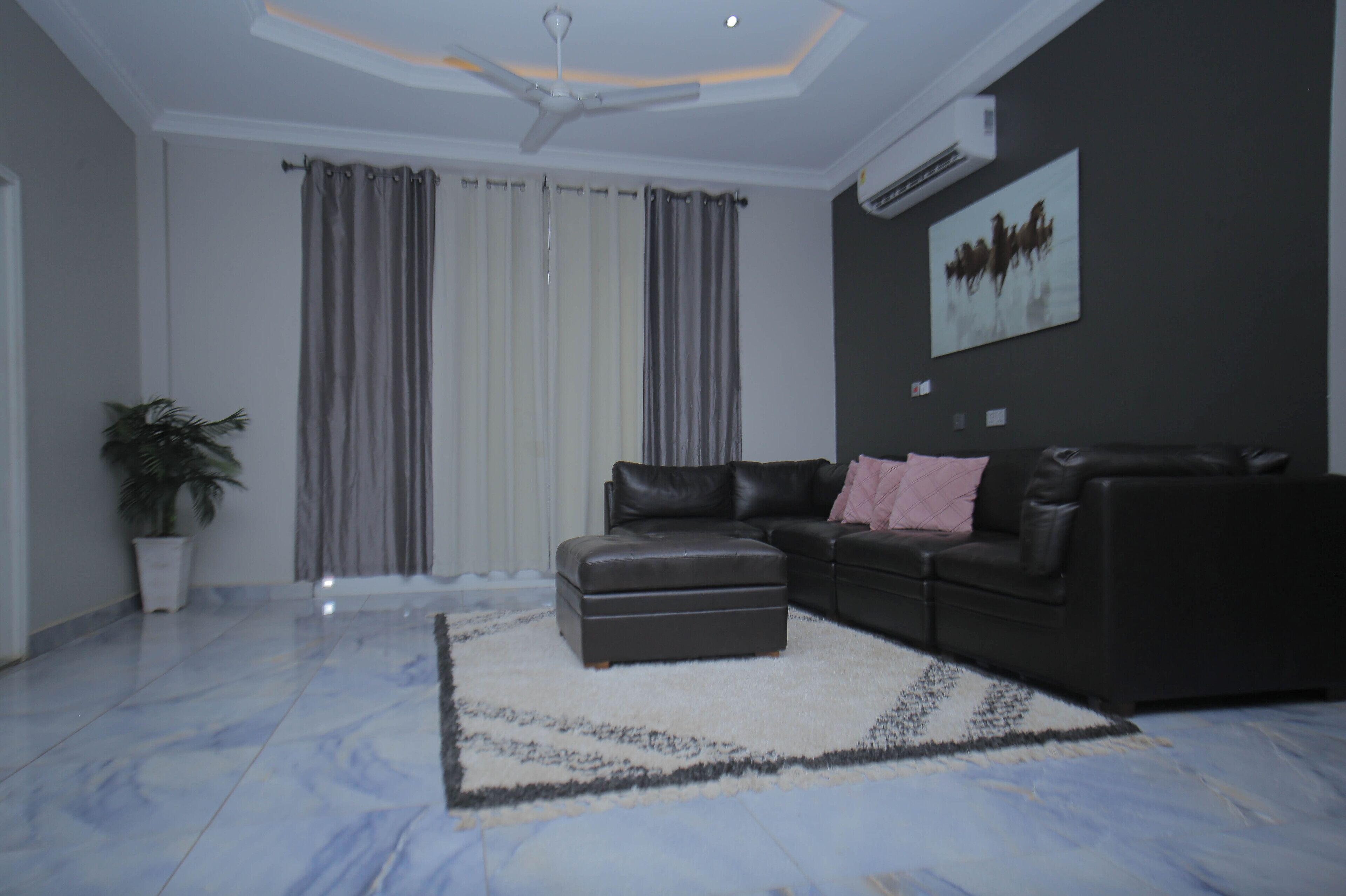 Spacious 1-3bedroom Apartment With Ac, Wifi In Amazing Greater Accra Region. - 아크라