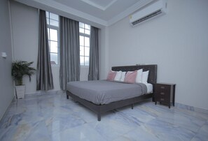3 bedrooms, WiFi, bed sheets - Spacious 1-3bedroom apartment with AC, WiFi in amazing Greater Accra Region. (Greater Accra Region)