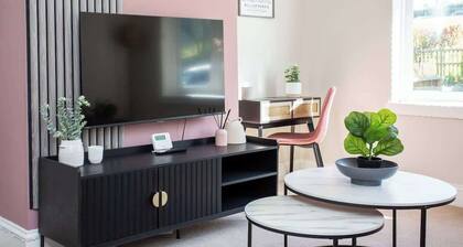 Lydia Terrace | Parking | Wi-Fi