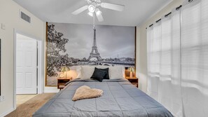 2 Schlafzimmer, Schreibtisch, Bügeleisen/Bügelbrett, kostenloses WLAN